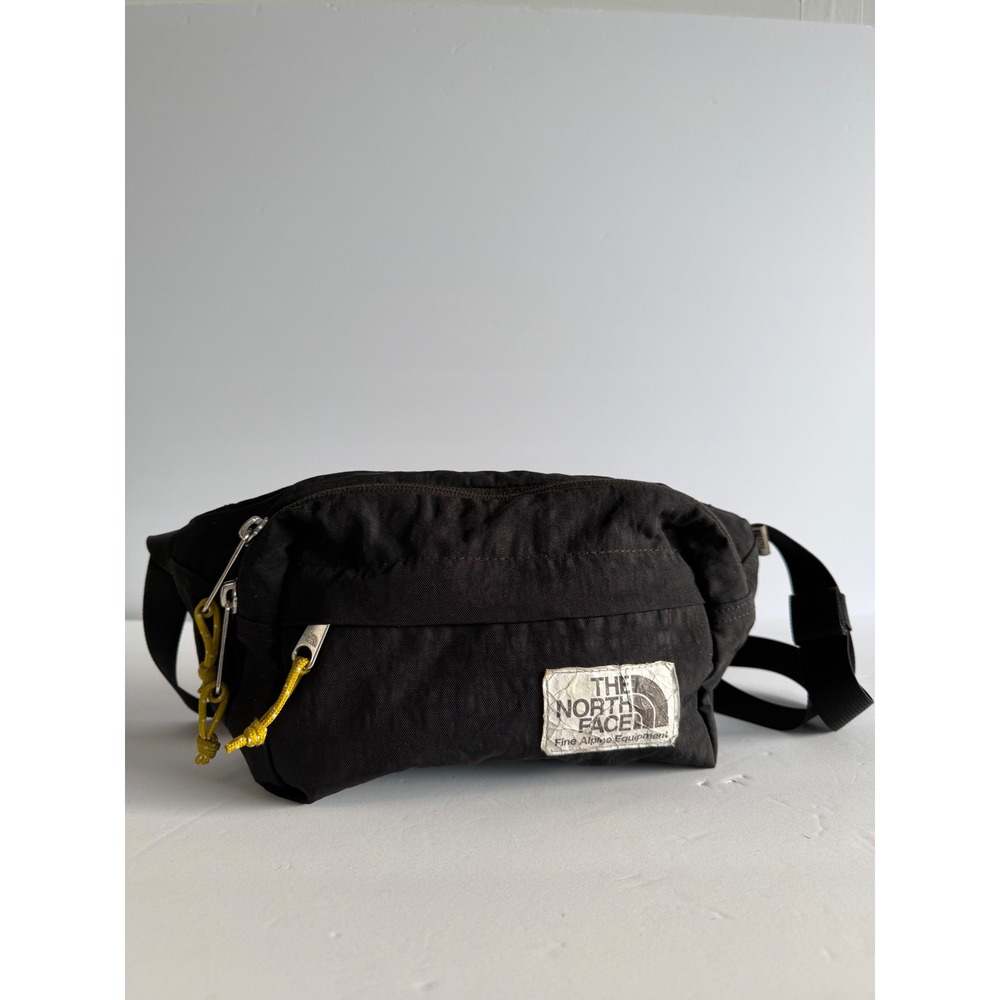 The North Face Berkeley Lumbar Pack Black Heritage Waist Bag Gorpcore Hiking